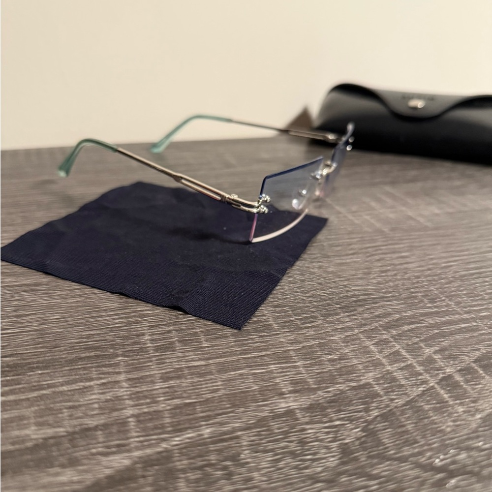 SHEIN Gradient Rimless Sunglasses